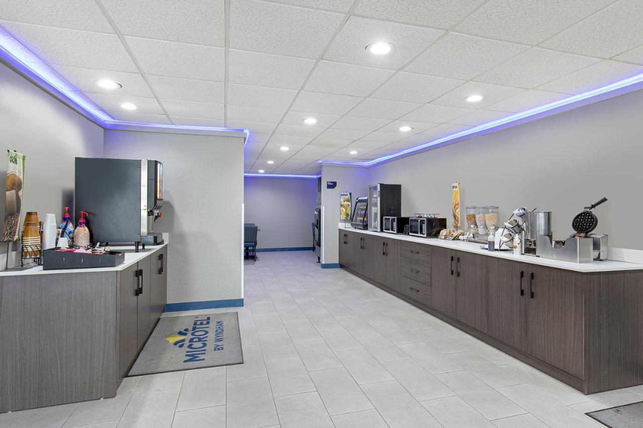 Microtel Inn & Suites By Wyndham Manchester - Newly Renovated Esterno foto